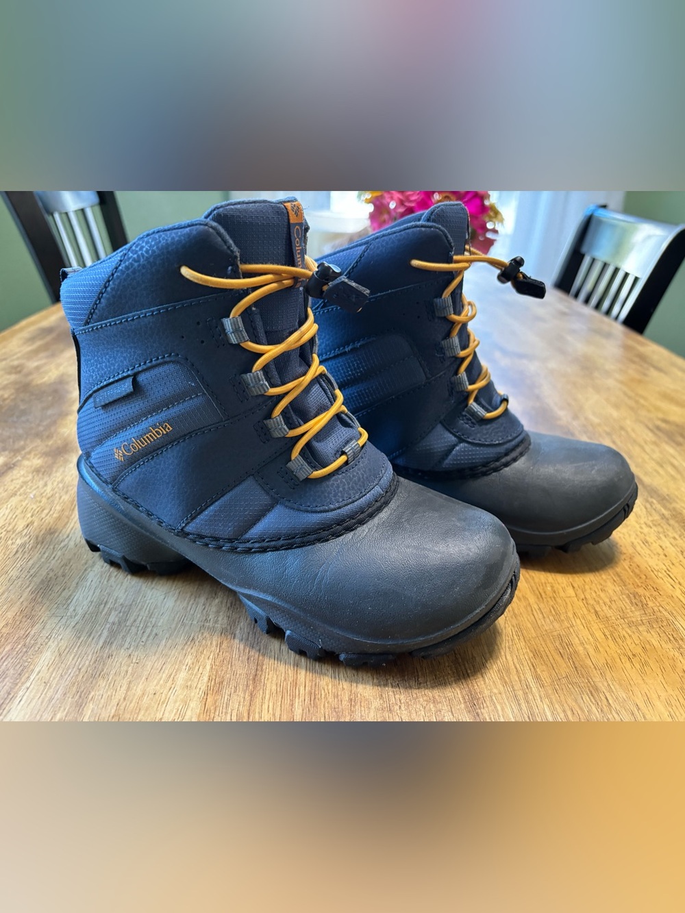 Columbia Boy’s Navy and Yellow Lace Snow Boots